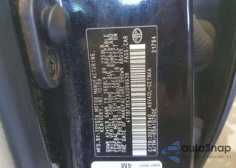 2010 Toyota Camry Base z USA, uszkodzony, nr VIN 4T1BF3EK2AU066638